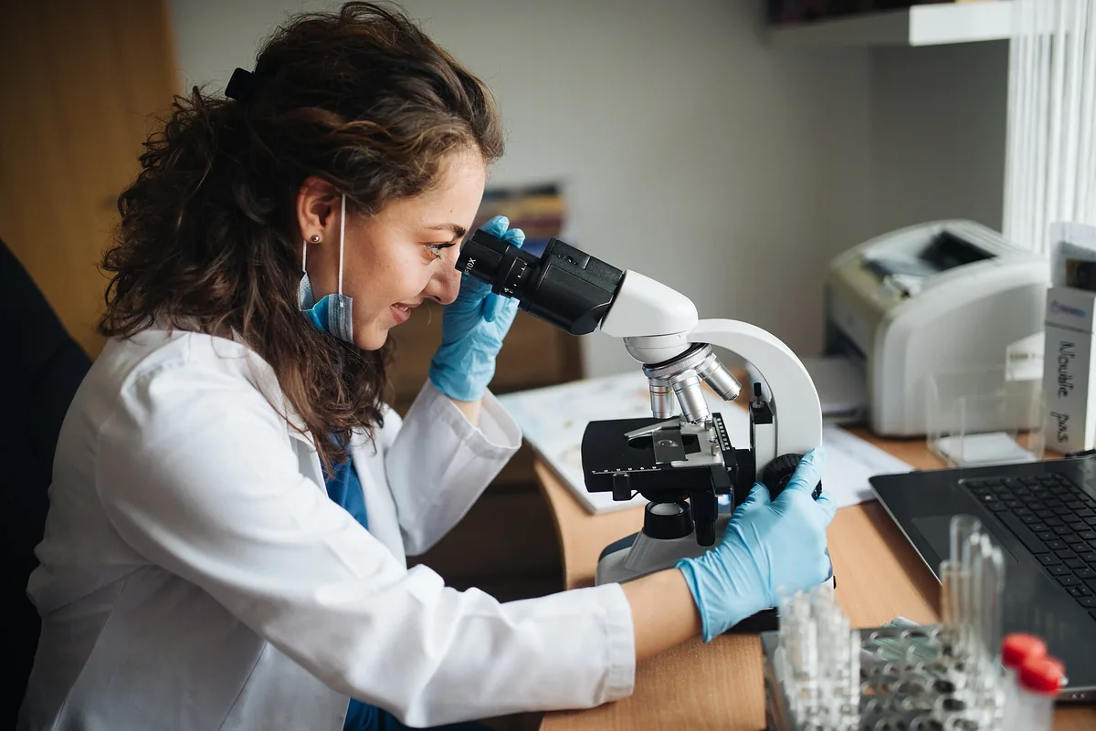 Werkt microdoseren echt? Wat de wetenschap (niet) zegt